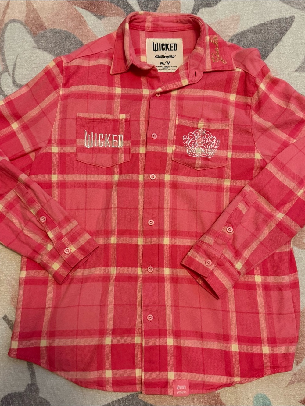 Women’s Cakeworthy Glinda Flannel from Wicked - Picture 3 of 9